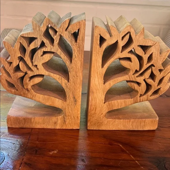 Wooden Tree Bookends - Picture 5 of 10